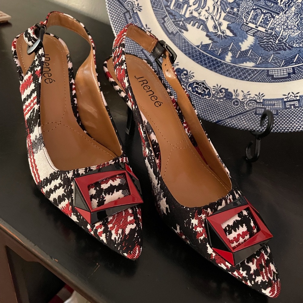 J Renee size 9 red & black plaid heels